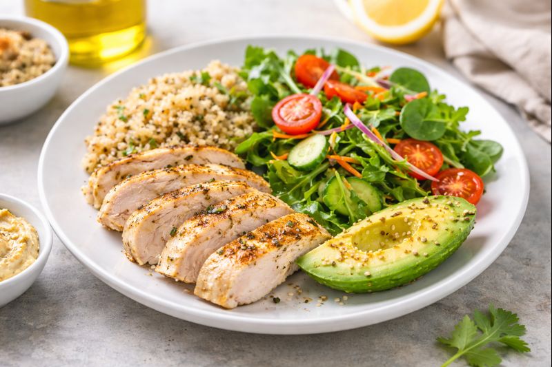 Simple meal preparation for women to support fat loss